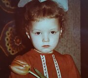 Anžela Adamovič vaikystėje