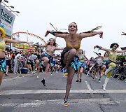 &bdquo;Mermaid Parade&ldquo; akimirka