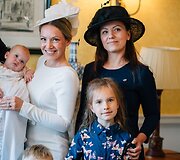 Laura Hanning Scarborough si dukra Margot Rose, Lauros sesė Asta Evans su dukra Elžbieta