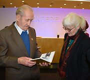Knygos &bdquo;Varėnos kra&scaron;to dienora&scaron;čiai&ldquo; pristatymas Vilniaus knygų mugėje