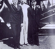 Steponas Darius, Viktoras Jesulaitis ir Stasys Girėnas, pakeitę propelerį.