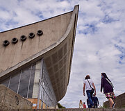 Prie Vilniaus koncertų ir sporto rūmų