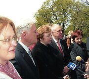 Oficialaus sertifikato, liudijančio Kernavės archeologinės vietovės įtraukimą į UNESCO paveldo sąra&scaron;ą, įteikimo ceremonija