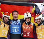 Vokietija i&scaron;kovojo auksą komandinėse rogučių sporto varžybose