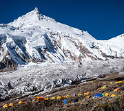 Sauliaus Damulevičiaus kelionė į vieną pavojingiausių vir&scaron;ukalnių &ndash; Manaslu