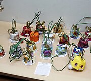 Neįtikėtina, ką galima padaryti i&scaron; atliekų: nuo laikrodžių iki kėdžių