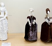 Neįtikėtina, ką galima padaryti i&scaron; atliekų: nuo laikrodžių iki kėdžių