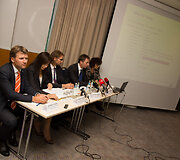 Spaudos konferencijos akimirka 