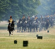 Londono Žaliajame parke nugriaudėjo 41 pabūklo saliutai
