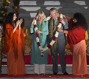 Princas Charlesas, Camilla ir Chidanandas Saraswatiji