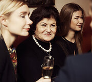 Vanda Statkevičienė (centre)