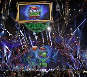 &bdquo;Kids&lsquo; choice awards&ldquo; akimirka