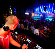 &Scaron;e&scaron;tadienio &bdquo;Mojo Lounge&ldquo; linksmybės 