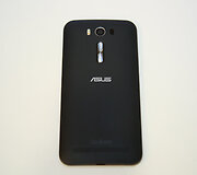 Asus Zenfone 2 Laser su priedais