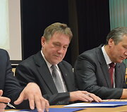 Auk&scaron;tųjų mokyklų atstovai