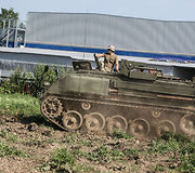 FV432 pirmasis reisas naujajame tankodrome