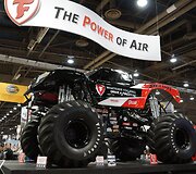 SEMA 2013: lenktyniniai automobiliai 