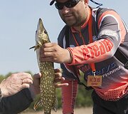 &bdquo;Rapala&ldquo; varžybos jau senokai perkopė tik varžybų formatą - veikiau tai reiktų pavadinti me&scaron;keriotojų ir jiems prijaučiančių &scaron;ventę. /Nuotr. Valdas Trinkūnas
