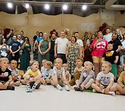 Džiugų bendro gimtadienio &scaron;ventės akimirka