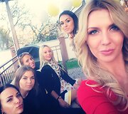 Monika &Scaron;edžiuvienė su draugėmis