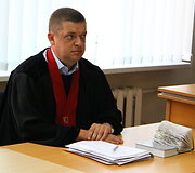Panevėžio apygardos teisme