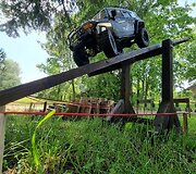 Pirmasis radijo bangomis valdomų visureigių parkas