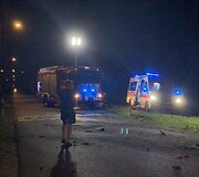 Vilniuje prie Vingio parko BMW atsitrenkė į medį