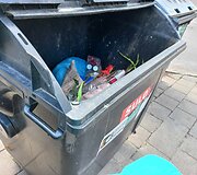 Gėlės konteineryje Panevėžyje
