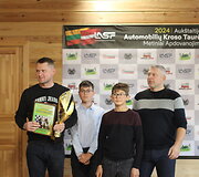 Apdovanojimų akimirka