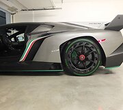 Antrasis &bdquo;Lamborghini Veneno&ldquo; 
