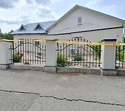 Pasvalyje po namu atsivėrė smegduobė