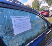&Scaron;iuk&scaron;lių konteineriu virtęs automobilis