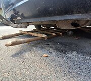 &Scaron;iuk&scaron;lių konteineriu virtęs automobilis