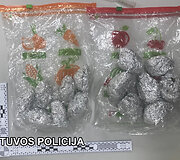 Uostamiesčio teisėsauga sulaikė asmenis, pas kuriuos rasta galimai narkotinių medžiagų