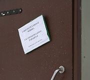 Raguvėlėje padegta parduotuvė