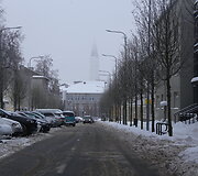 &Scaron;iauliai vaduojasi i&scaron; sniego gniaužtų
