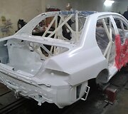 Automobilis pirmadienį vakare