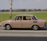 Istorinių automobilių ralio dalyviai