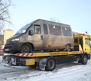 Apgadintas mikroautobusas