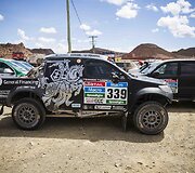 Komandos automobilis toyota &bdquo;Hilux&ldquo;