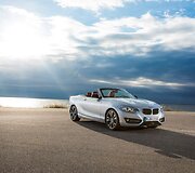 Atnaujinti BMW modeliai, varikliai ir įranga