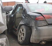 Panevėžyje susidūrus BMW ir &bdquo;Alfa Romeo&ldquo; automobiliams, į ligoninę i&scaron;vežtos trys mažametės