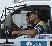 Dakaro gerbėjai serviso zonoje