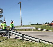 Minint Lietuvos teismų 100- metį grupė teisėjų dviračiais apvažiavo Lietuvą. Saugumas pervažose