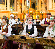 Po &Scaron;v. Jonų bažnyčios skliautais skambėjo kanklių muzika