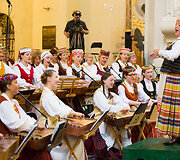Po &Scaron;v. Jonų bažnyčios skliautais skambėjo kanklių muzika