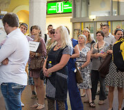 Vilniaus oro uoste sutinkami i&scaron; svetur grįžtantys tautiečiai