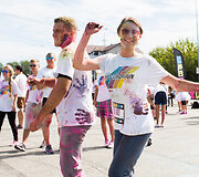 Vilniuje pirmąkart įvyko &bdquo;The Color Run&ldquo; spalvų festivalis 
