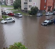 &Scaron;iauliai skęsta po gausaus lietaus