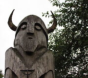 Gruobinia. Kur&scaron;ių vikingų stovykla